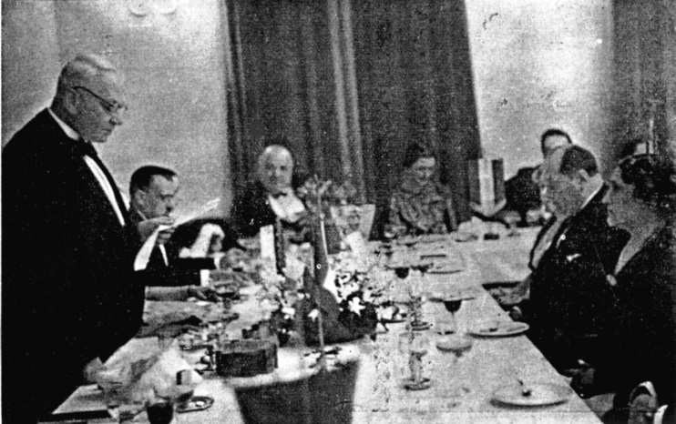 Божков по време на среща с министър-председателя Кьосеиванов